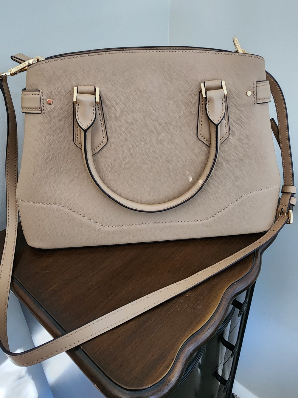 Michael Kors Beige Leather Satchel Handbag - Picture 2 of 9